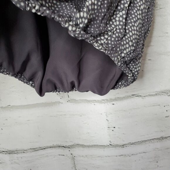 Joie silk cross front sleeve less blouse size small gray - Picture 4 of 7